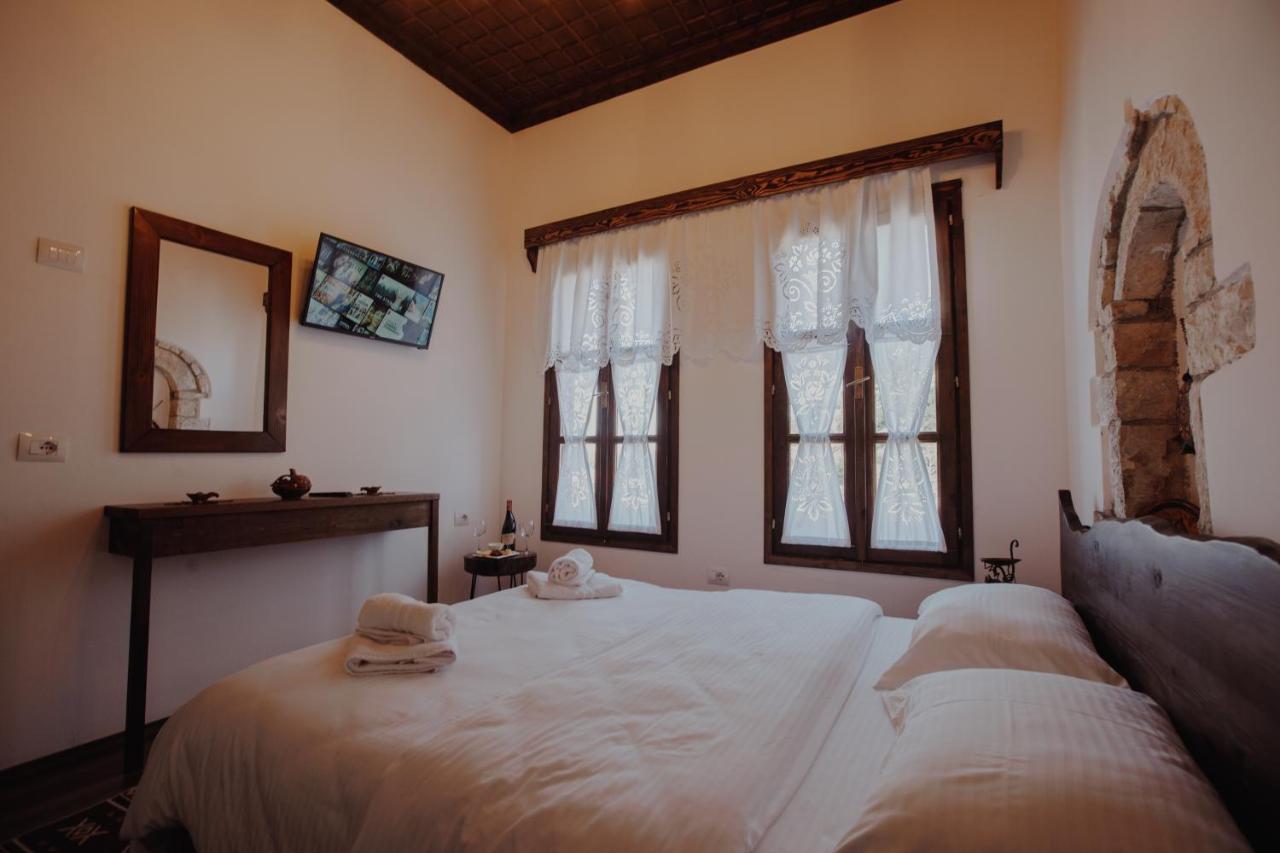 Hotel Tradita E Beratit 4*