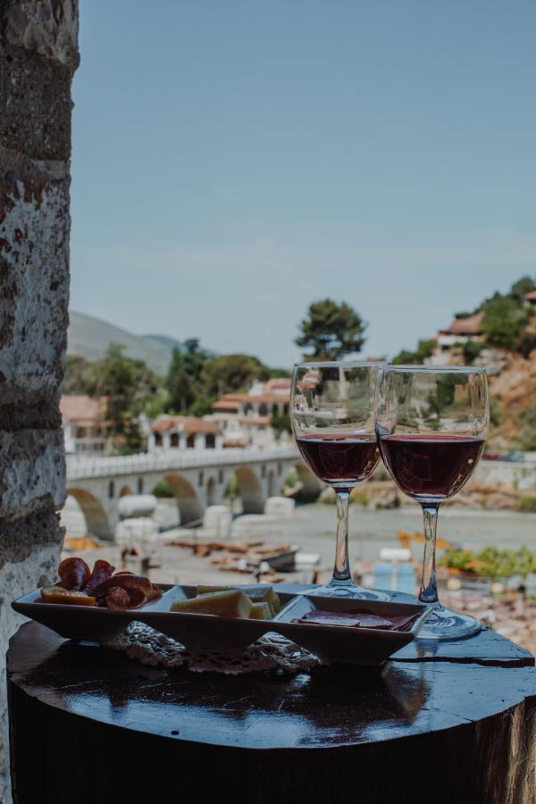 Tradita E Beratit Hotel Berat